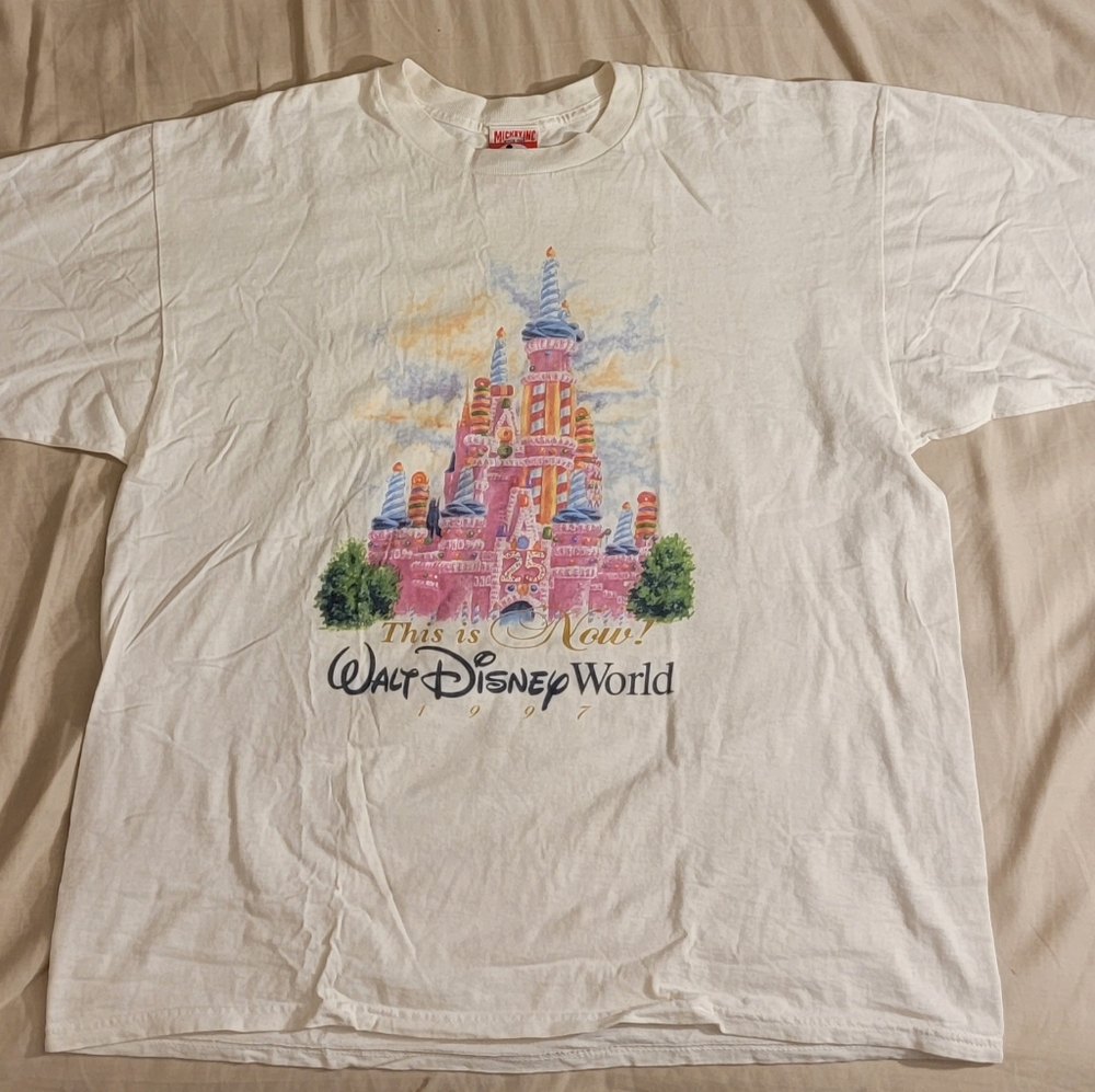 SOLD- Vintage 1997 Walt Disney World Shirt Sz 2XL